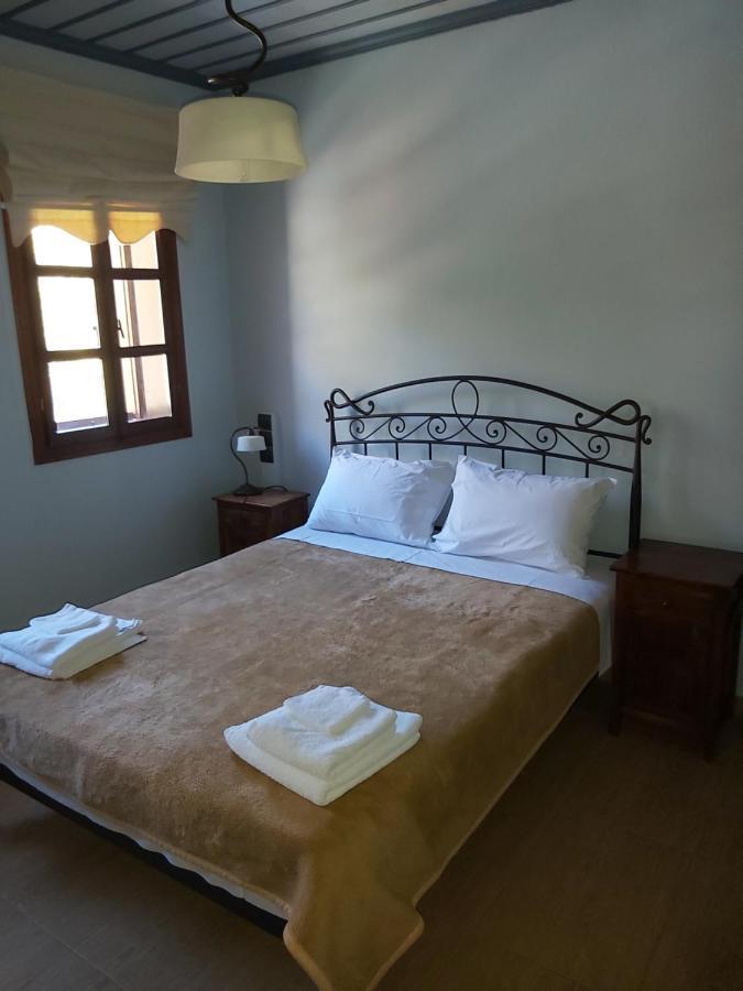 Αρχοντικό Βογιάρου Hotel คาลาริทส์ ภายนอก รูปภาพ